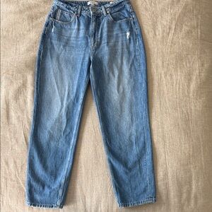 Guess Tapered Moms Jeans